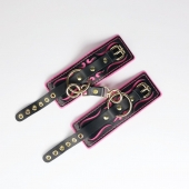 Черные кожаные наручники с розовой строчкой - Crazy Handmade - купить с доставкой во Владимире