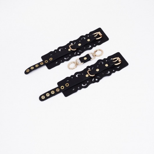 Черные кожаные наручники с узорами и золотистой фурнитурой - Crazy Handmade - купить с доставкой во Владимире